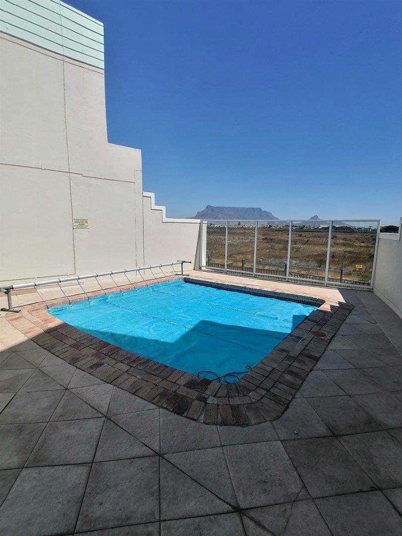 To Let 1 Bedroom Property for Rent in Royal Ascot Western Cape